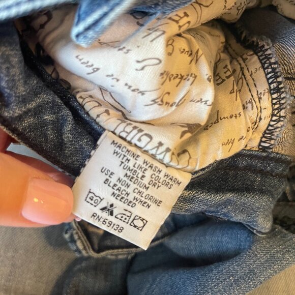 Women's Cowgirl Tuff Co. "Black Cross" Embroidered Denim - W.32 X L.33 - Picture 9 of 9